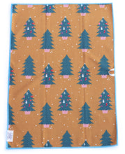 Load image into Gallery viewer, FROSTY CHRISTMAS MICROFIBER - HAND TOWEL