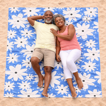 Load image into Gallery viewer, POSH WAVE - BEACH BLANKET