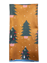 Load image into Gallery viewer, FROSTY CHRISTMAS MICROFIBER - HAND TOWEL