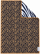 Load image into Gallery viewer, WILDER MICROFIBER - HAND TOWEL