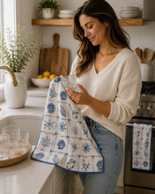 Load image into Gallery viewer, SEASHORE FINDS MICROFIBER - HAND TOWEL