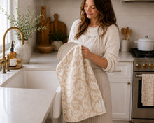 Load image into Gallery viewer, PAPER FLOWERS MICROFIBER - HAND TOWEL
